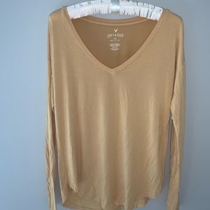 American Eagle long sleeve v neck